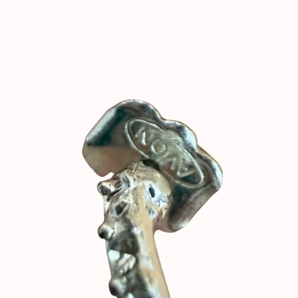 Avon Earrings Dangle Silver Tone Crystal Vintage, Wedding, Prom,‎ Glam,